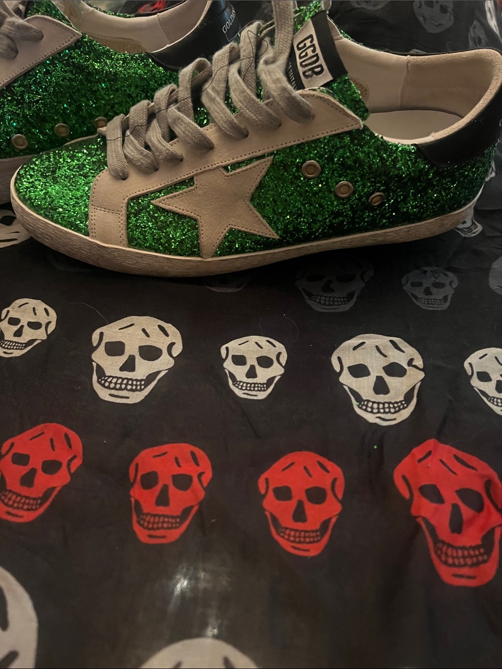 Golden Goose Mens Green Glitter Low-Top Sneakers with Cream Panels - Picture 3 of 4